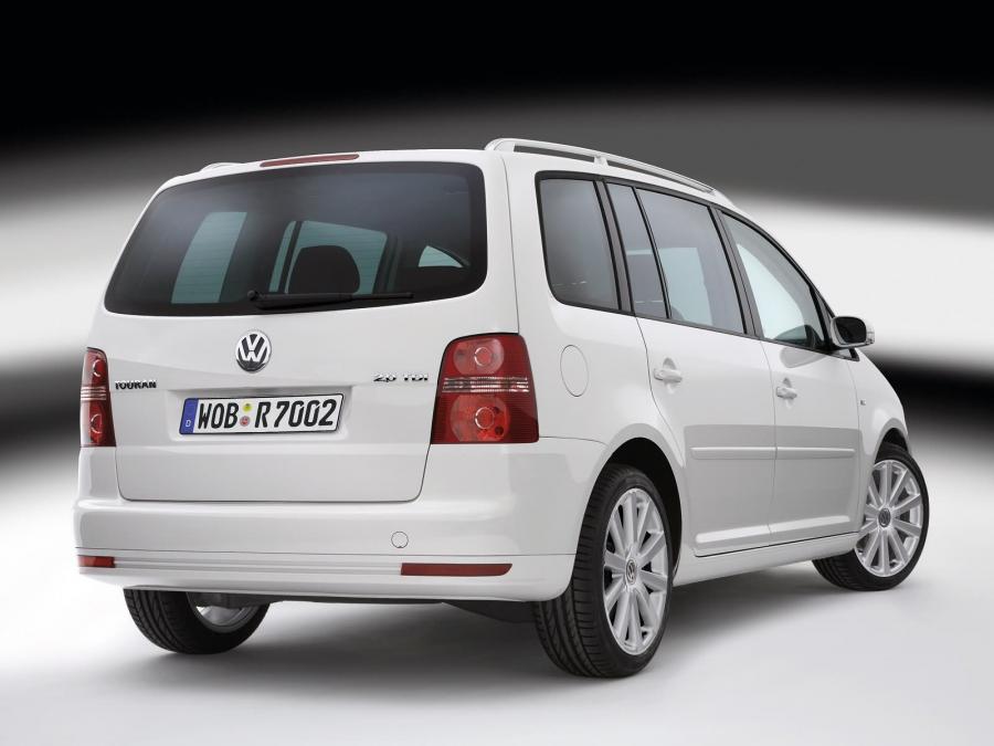  Volkswagen Touran 2.0 TDi R-Line 2007 года  (фото 5 из 5)